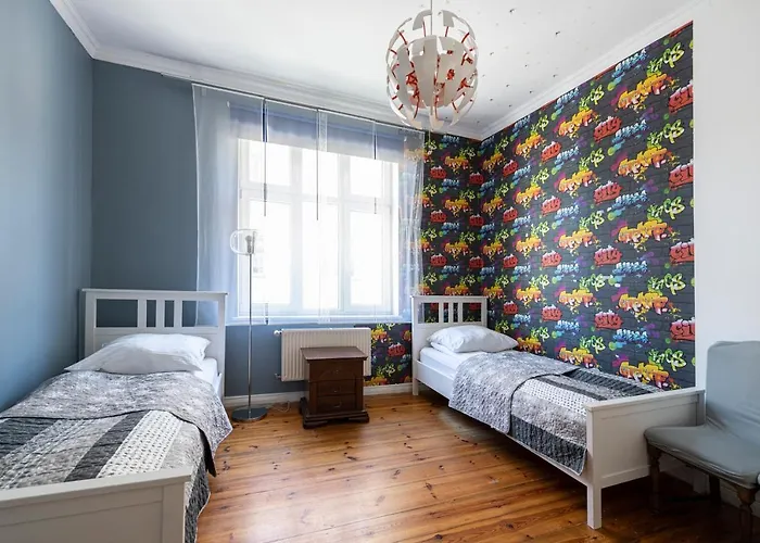 Grand Happy Hours Lägenhet *